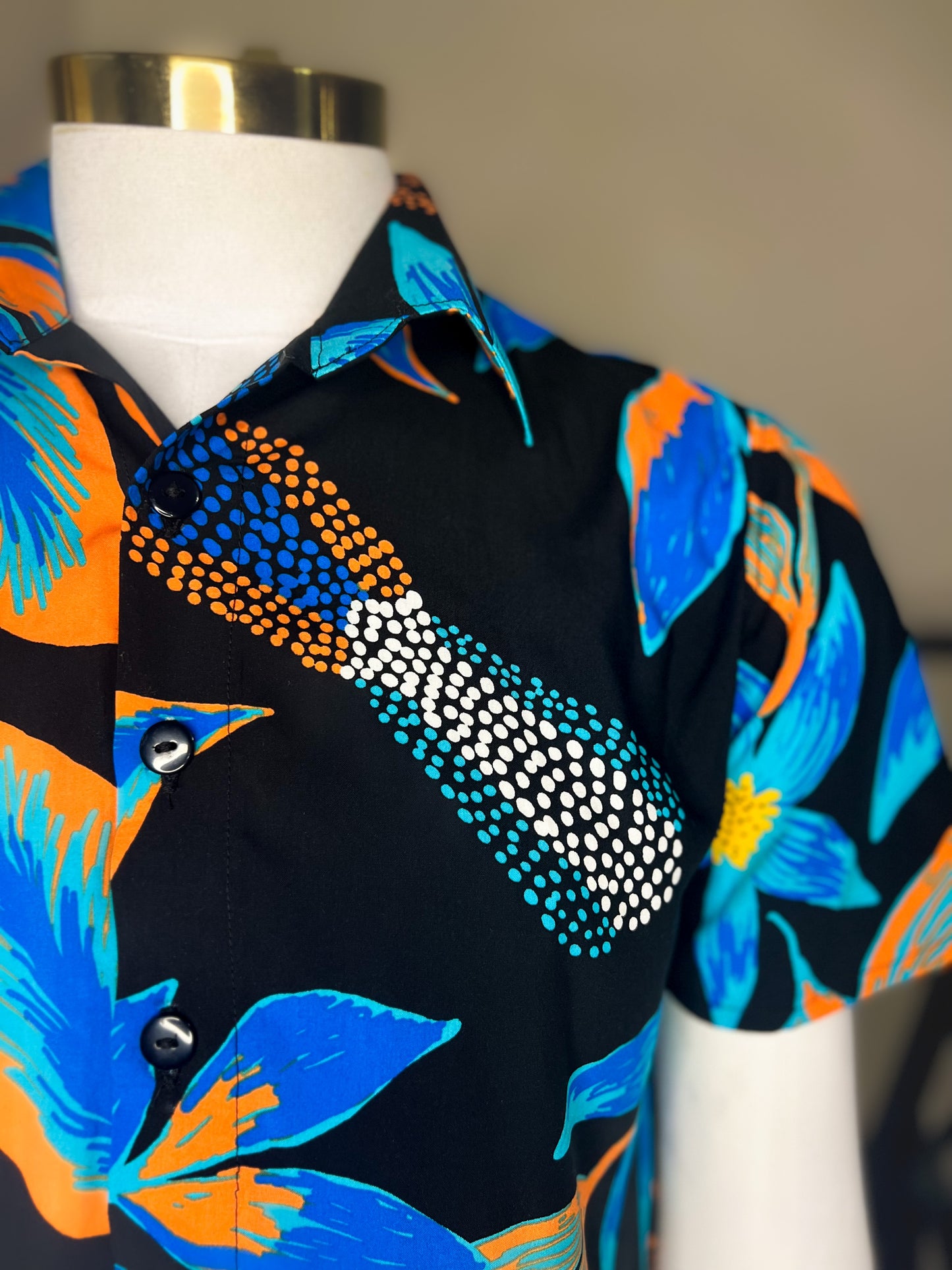 Custom made Men's Shirt/ Camisa de hombre personalizada