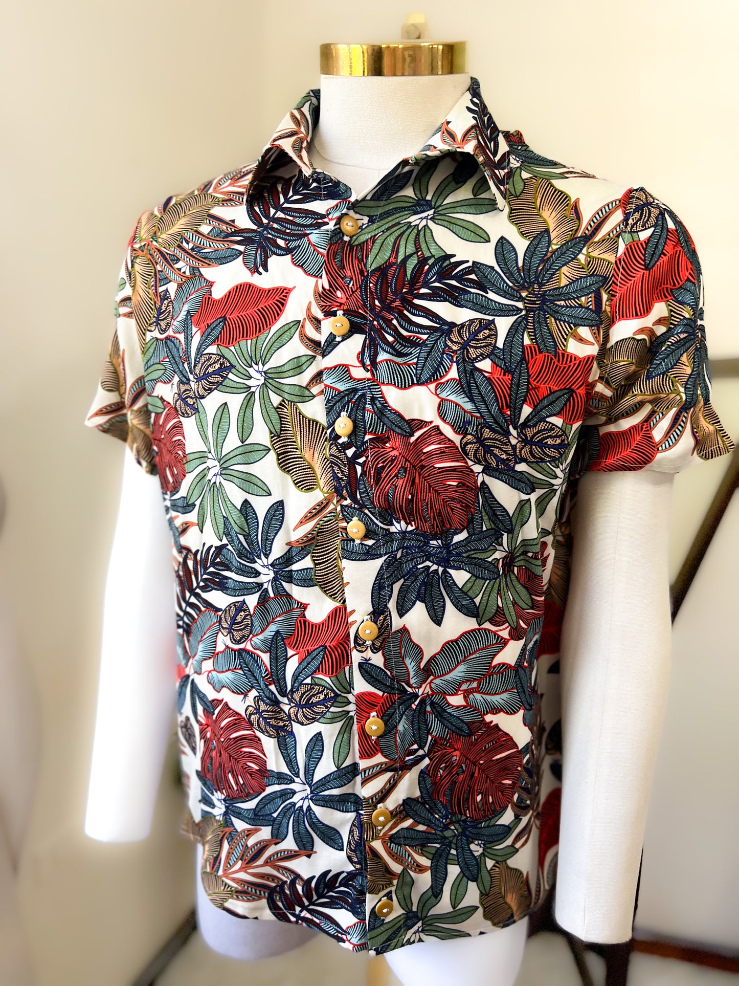 Custom made Men's Shirt/ Camisa de hombre personalizada