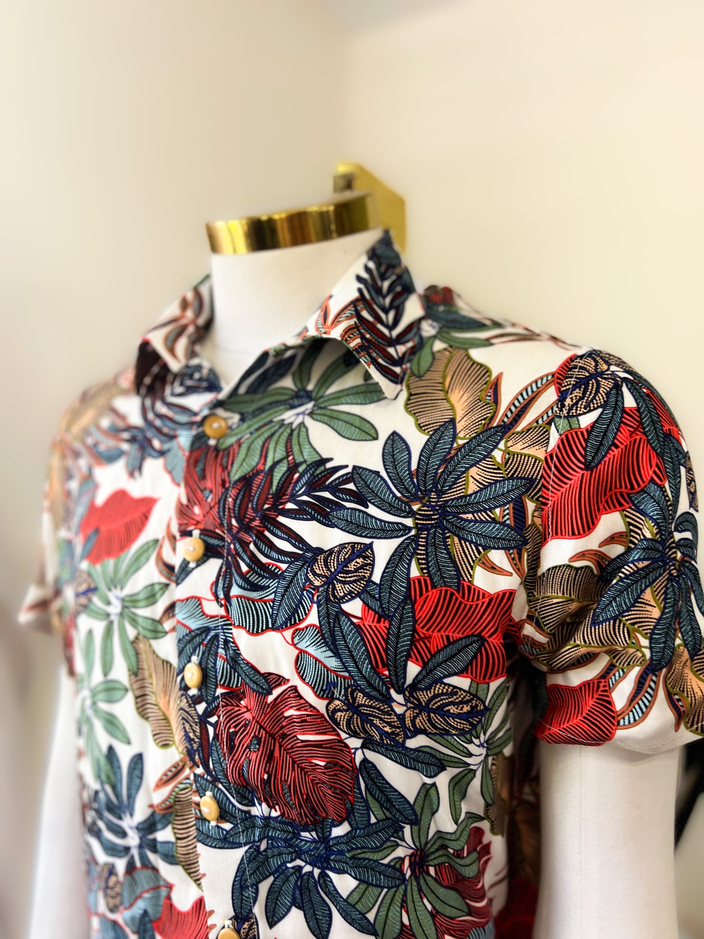 Custom made Men's Shirt/ Camisa de hombre personalizada